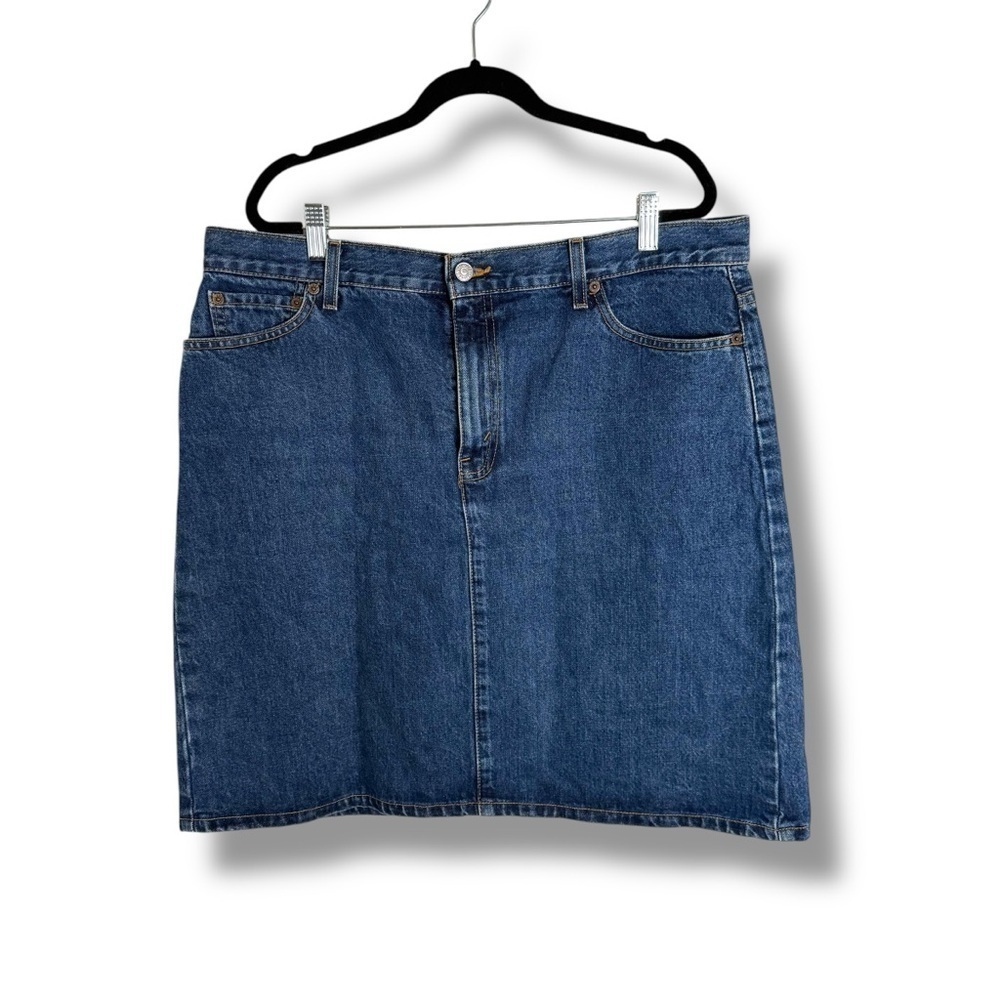 Vintage Levi’s Red Tab Denim Mini Skirt Size 16